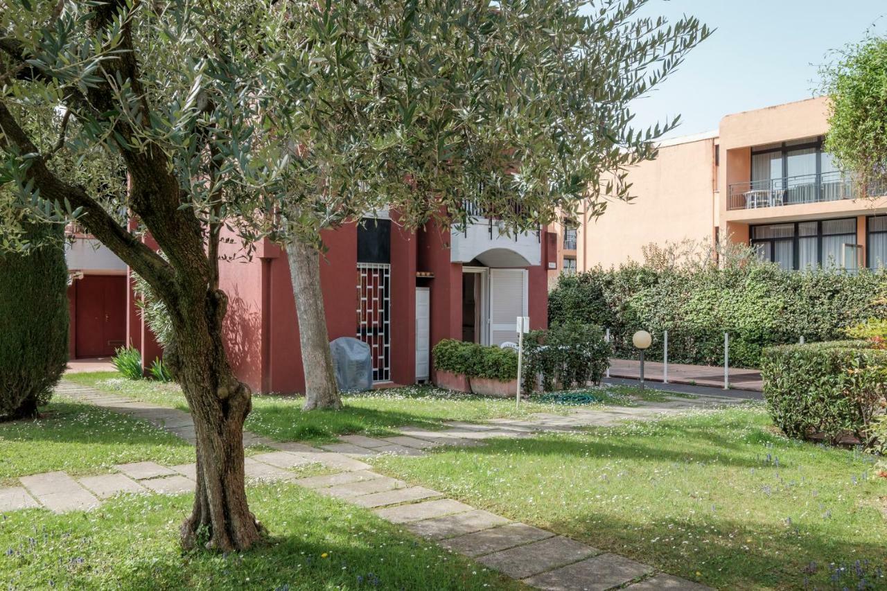 Residence Holiday Sirmione B8 Екстер'єр фото