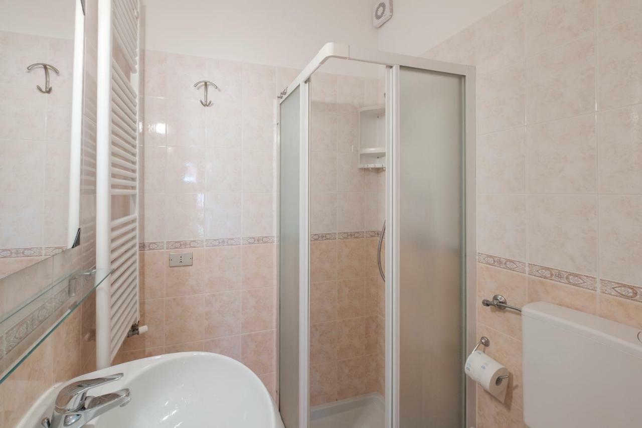 Residence Holiday Sirmione B8 Екстер'єр фото