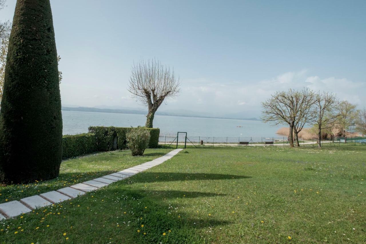 Residence Holiday Sirmione B8 Екстер'єр фото