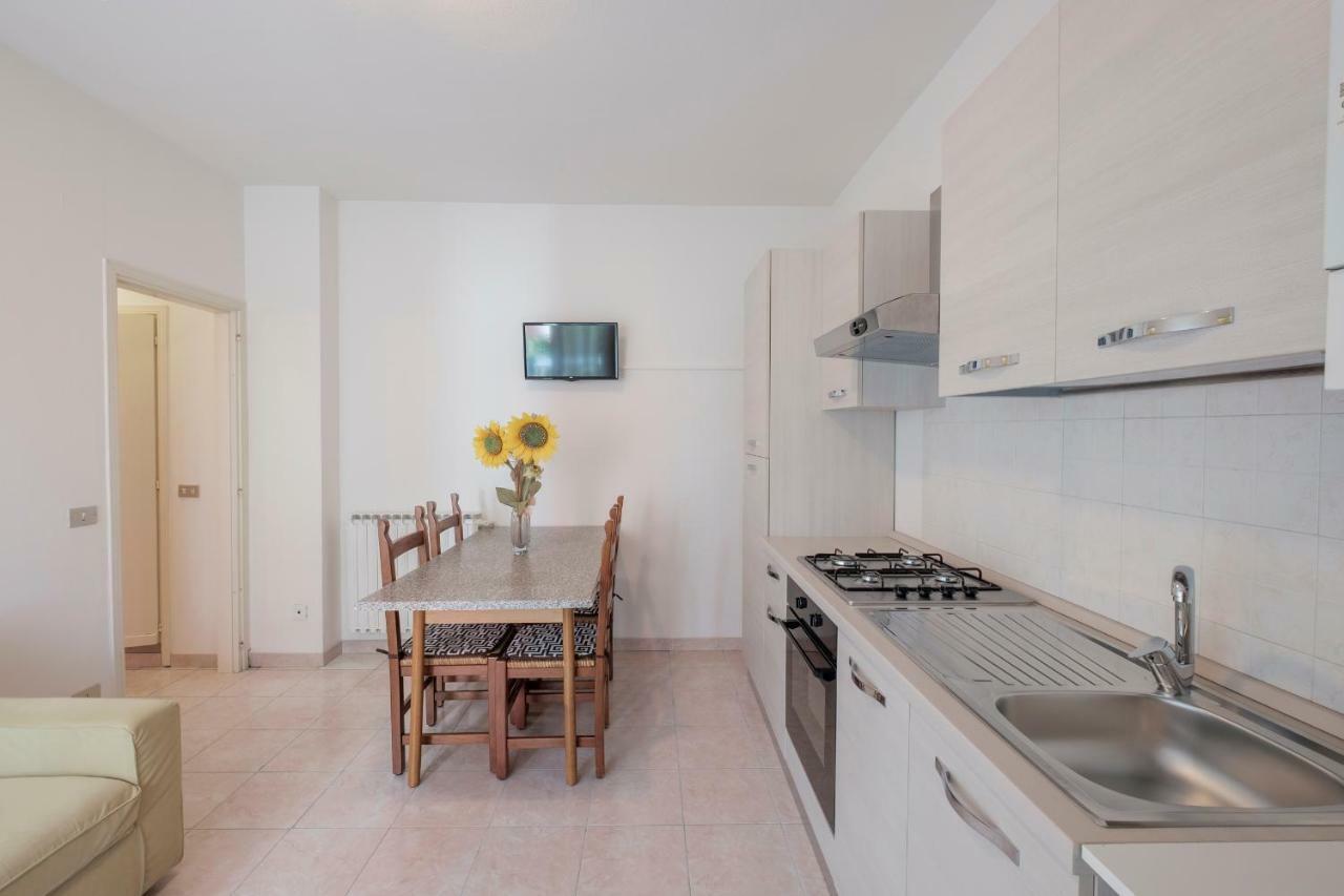 Residence Holiday Sirmione B8 Екстер'єр фото